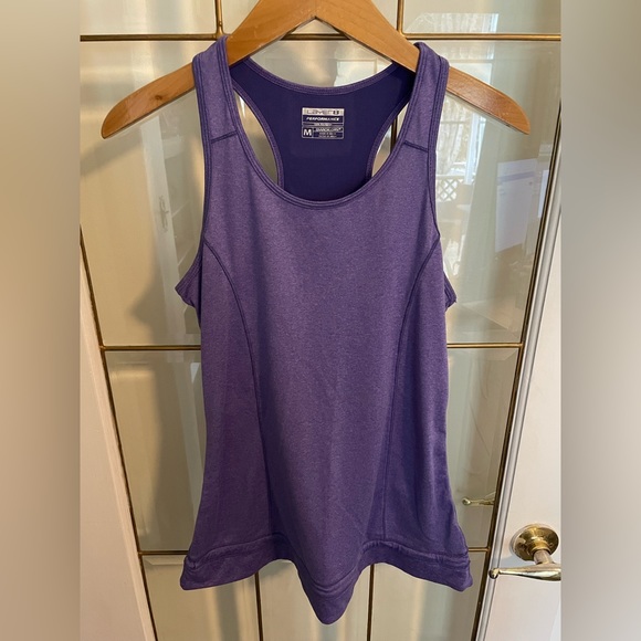 Women’s Layer 8 athletic tank top - Picture 2 of 4